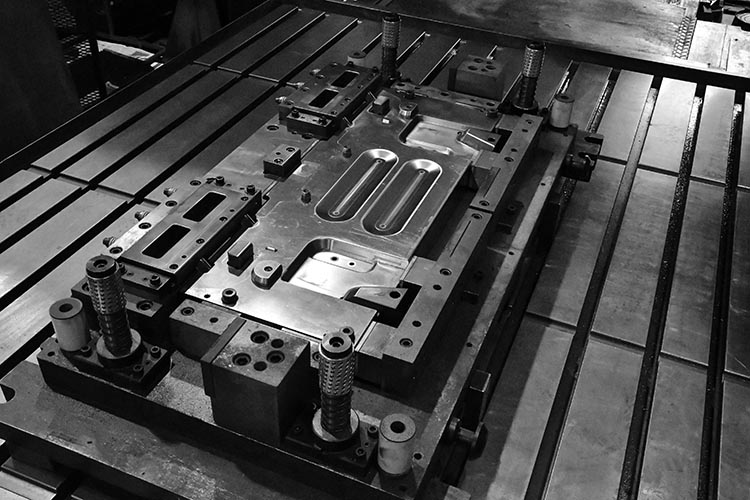 Cold Press Molding Customization: A Solution to Enhance Product Quality and Efficiency