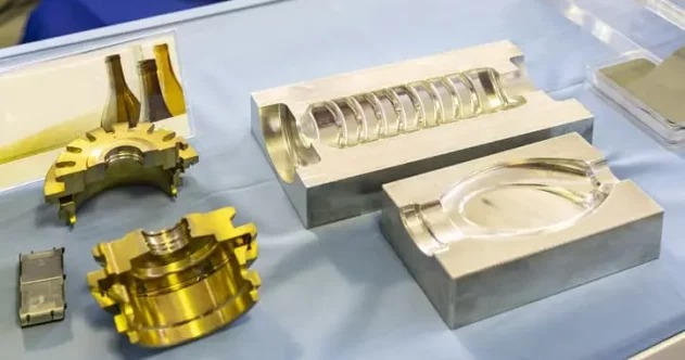 Custom Mold Manufacturers: Understanding the Development and Application of Injection and Blow Molding