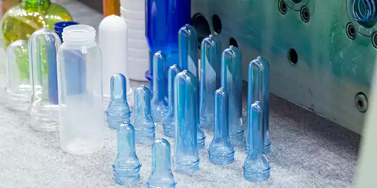 Rotomolding vs. Blow Molding: Which is Stronger? An Analysis and Comparison